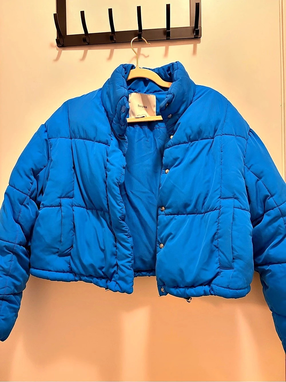 Bershka Cropped Puffer Jacket in Blue